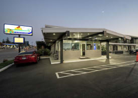 SeaSide Inn & Suites 2