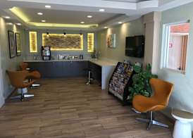 Crystal Inn Suites & Spas 3