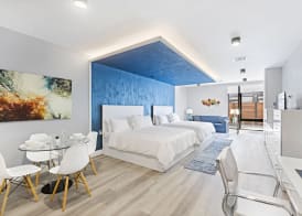 Global Luxury Suites at The Arches 5