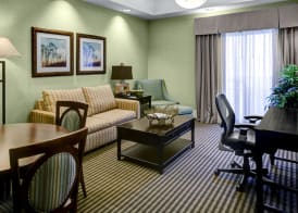 Holiday Inn Express & Suites ATLANTA BUCKHEAD by IHG 4