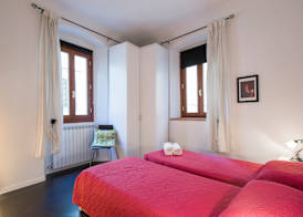 GuestHost - San Lorenzo Charm - Florence Nook 5