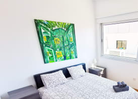Daze Off Central Apartment, 300m to the Finikoudes Beach 4