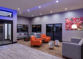 La Quinta Inn & Suites by Wyndham St Louis Route 66 3