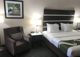 Quality Inn Savannah I-95 5