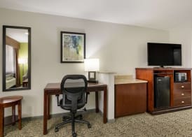 SureStay Hotel by Best Western Deer Park 5