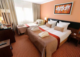 Avalon Hotel & Conferences 5
