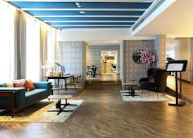 Catalonia Porto 4