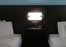 Travelodge by Wyndham Calhoun South I-75 2