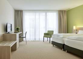 Hotel Eastside (free parking garage) 4