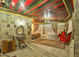 Bedrock Cave Hotel - Adults Only 4