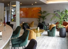 Hotel Embassy 2