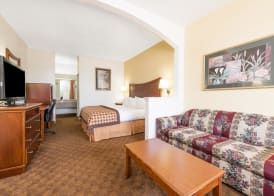 Americas Best Value Inn & Suites Fort Worth South 3