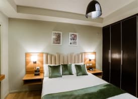 Monarch Hotel 3