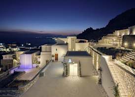 Arcs Suites & Residences 3