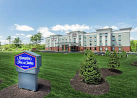 Hampton Inn & Suites Kittery-Portsmouth 3