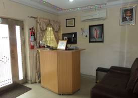 De Lawrence Court & Suites 2