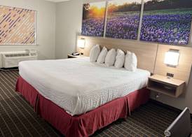 Days Inn by Wyndham San Antonio Interstate Hwy 35 North 5