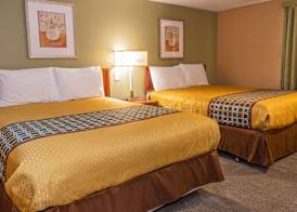 Town Motel 5