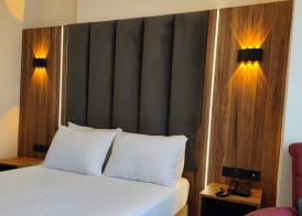 Star Hotel 5