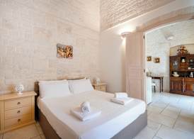TRULLI CONTENTO ROOMS E APARTMENTS 2