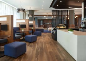 Courtyard by Marriott Calgary Airport 2