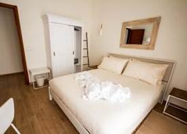 4B B&B 4