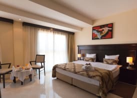 Blue Waves Resort 2