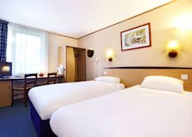 The Galleon Hotel, Hull City, Part of the AG Collection 4