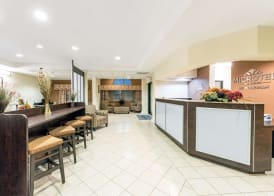 Microtel Inn and Suites Eagle Pass 2