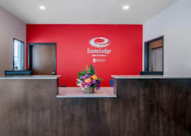 Econo Lodge Inn & Suites Springfield Main Street 2