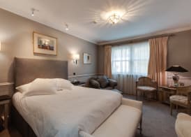 The Empire Hotel & Spa 4