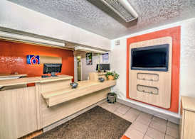 Motel 6 Colorado Springs, CO – South/Metro Area 2