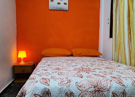 Low Cost Room Plaza de Hierro I 3