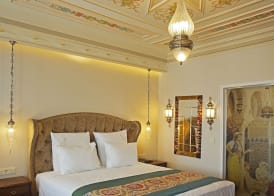 Azade Premier Hotel 5
