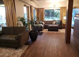 Robin Hood Inn and Suites 5