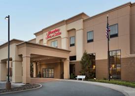 Hampton Inn & Suites Mahwah 2