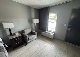 Budget Inn Sanford International Airport 5