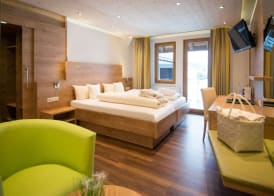 Wellnesshotel Sonnenhof & Sonnhalde 4
