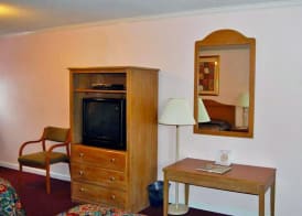 Sea Breeze Inn 3