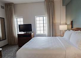 Sonesta ES Suites Atlanta Alpharetta Avalon 4