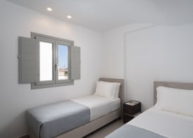 Aegean Diamonds Luxury Suites 4