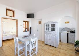 Vrachia Studios & Apartments 3