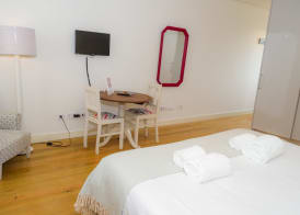 Liiiving in Porto - Historic Clerigos Studio 4F 2