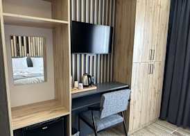world say hotel 5