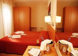 Hotel Majorca sul Mare in centro a Riccione con Area Fitness 5