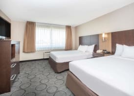 Baymont by Wyndham San Diego Downtown 3