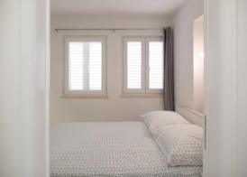 Serious Job Apartment 4
