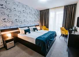 Hotel Auris 5