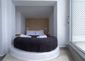Anemos Cave Suites 4
