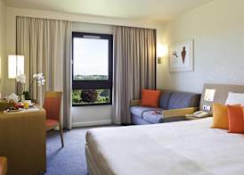 Novotel Amboise 5